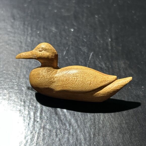 Vintage 1-1/2” Duck Handmade Hand Carved Wooden Pin Brooch - One Of A Kind - Picture 1 of 5